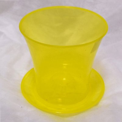 Вазон прозорий "Акварель" з блюдцем, діаметр 12см, об'єм 0.6л, Жовтий 113946 фото